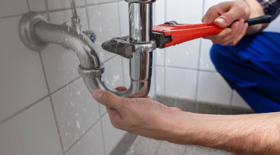 Expert burst pipe repair services in Braman, OK